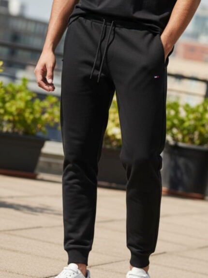 Spodnie dresowe męskie ze ściągaczem czarne
