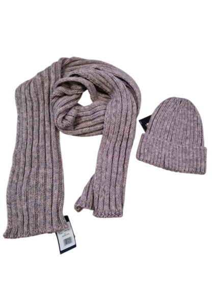 Zimowa  damska czapka liliowa bez pompona P&M +szalik