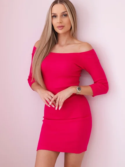 Sukienka dopasowana w prążek fuksja