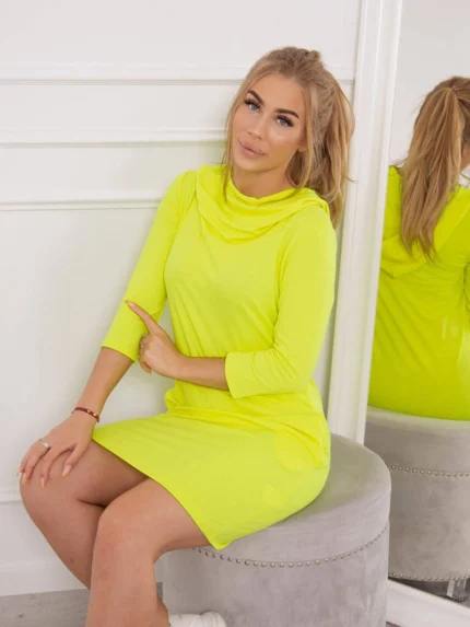 Sukienka z kapturem i kieszeniami żółty neon