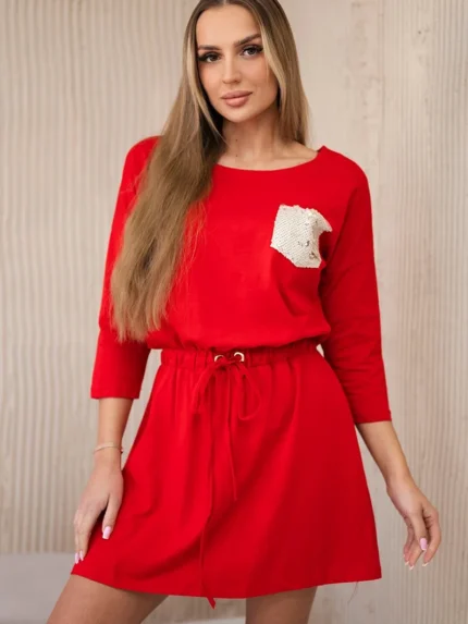 Sukienka z cekinową kieszonką czerwona