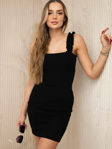 Sukienka z falbankami na ramiączkach czarna