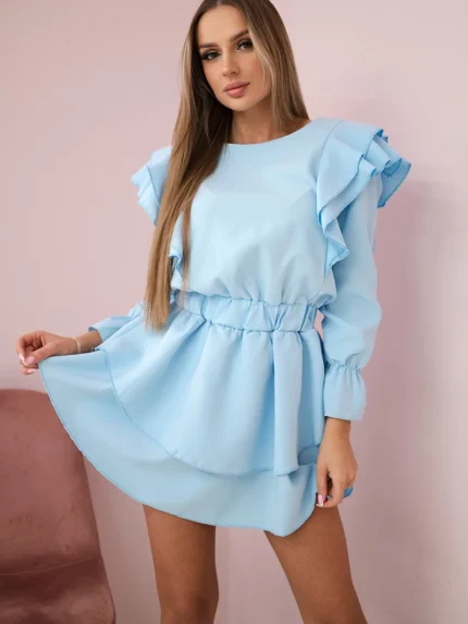 Sukienka z pionowymi falbanami błękitna