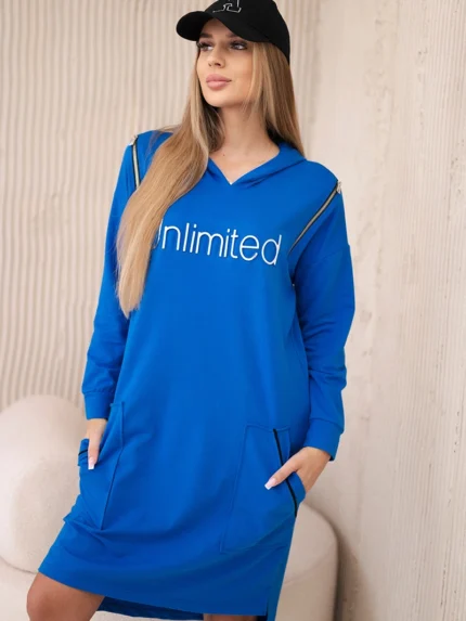 Sukienka z napisem unlimited chabrowa