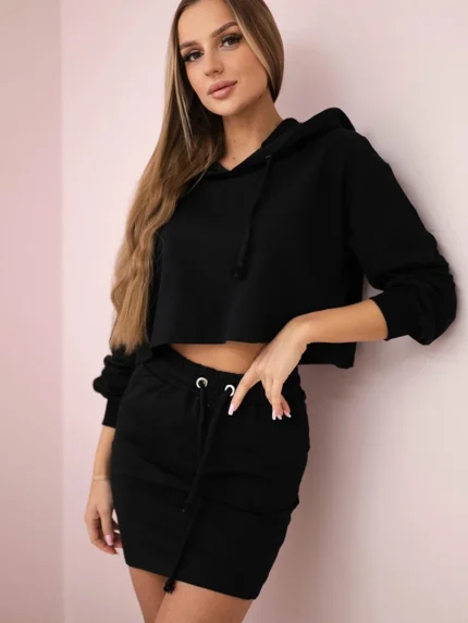 Komplet bluzy ze spódniczką czarny