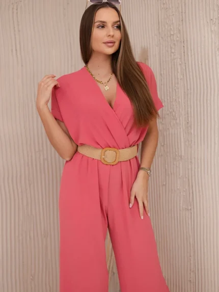 Kombinezon z ozdobnym paskiem w talii koralowy