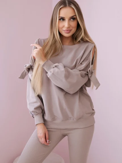 Komplet bluzy z kokardą na rękawach i legginsów ciemny beżowy