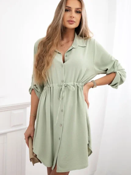 Sukienka z zapięciem na guziki i wiązaniem w talii ciemno miętowa