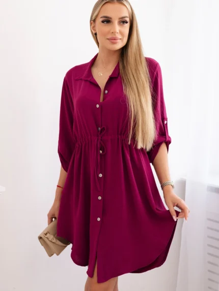 Sukienka z zapięciem na guziki i wiązaniem w talii bordowa