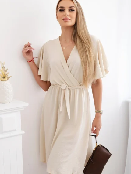 Sukienka z przekładanym dekoltem beżowa
