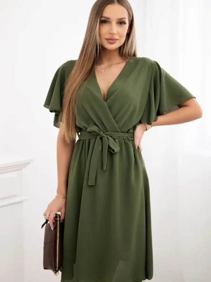 Sukienka z przekładanym dekoltem khaki