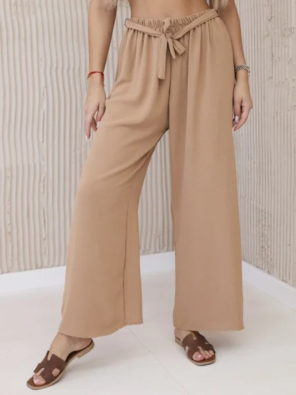 Spodnie z szeroką i wiązaniem w pasie camelowe