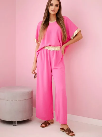 Komplet z wiskozy ze złotym obszyciem różowy