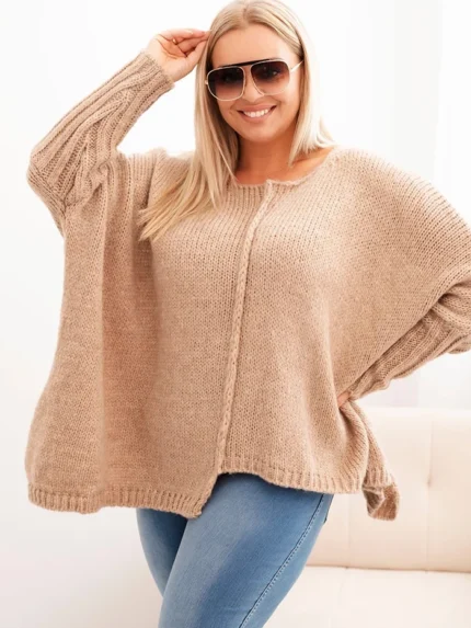 Sweter damska Plus Size z akrylem o luźnym kroju i rękawem 3/4 camelowy