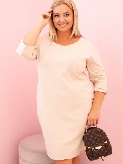 Sukienka damska Plus Size z bawełną o prostym kroju i rękawem 3/4 beżowa