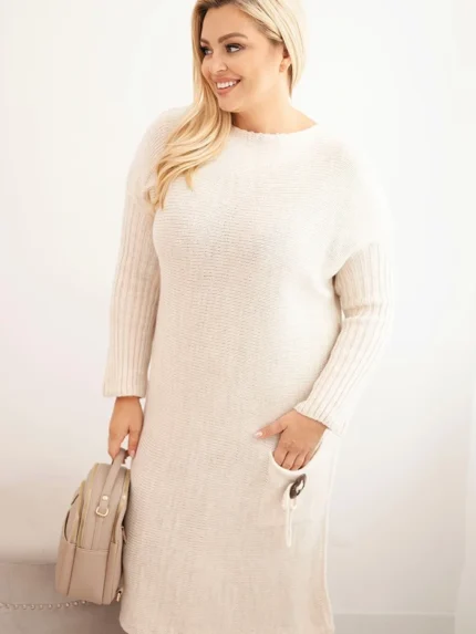 Sukienka swetrowa damska Plus Size z moherem oversize z kieszenią beżowa