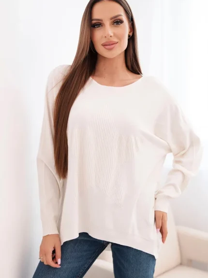 Sweter damski z dłuższym tyłem i tłoczoną gwiazdą beżowy