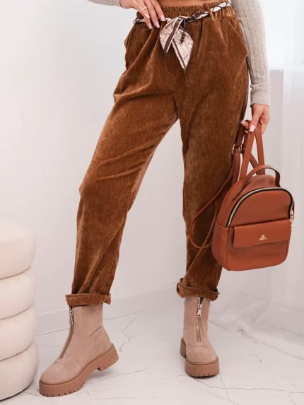 Spodnie damskie z wiskozy z apaszkowym paskiem camelowe