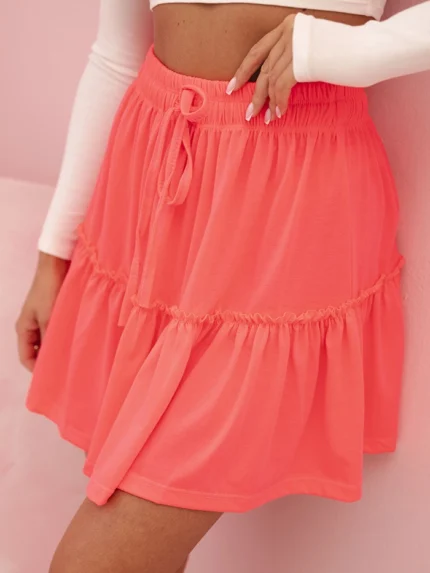 Damska bawełniana spódniczka z falbanką i elastycznym pasem różowy neon