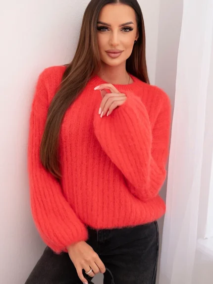 Sweter damski z moheru z bufiastymi rękawami malinowa