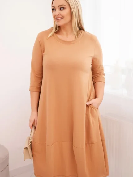 Sukienka damska bawełniana Plus Size z podwijanym rękawem i kieszeniami camelowa