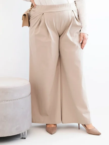 Spodnie damskie Plus Size z szerokimi nogawkami i plisowaniem ciemno beżowe
