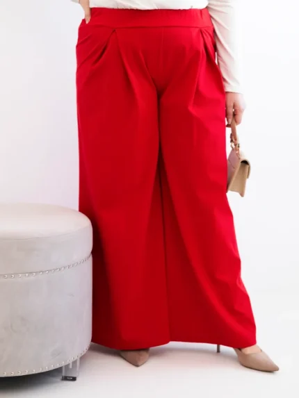 Spodnie damskie Plus Size z szerokimi nogawkami i plisowaniem czerwone