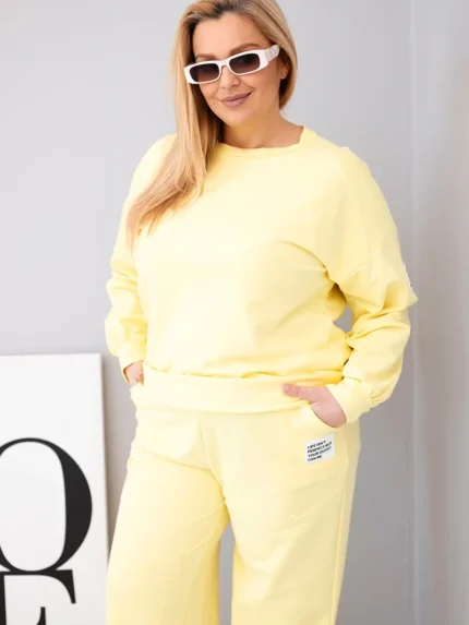 Komplet damski Plus Size bawełniany z luźną bluzą i spodniami z szeroką nogawką żółty