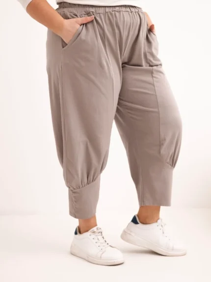 Spodnie damskie Plus Size z obniżonym krokiem i gumką w pasie fango