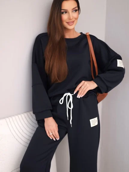 Komplet damski masełko bluza + spodnie granatowy