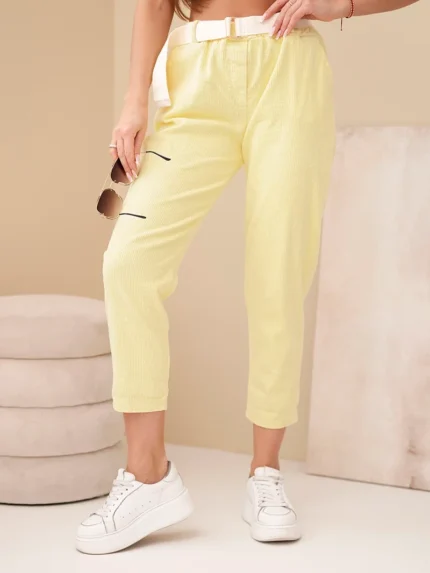 Spodnie damskie sztruksowe z paskiem żółte