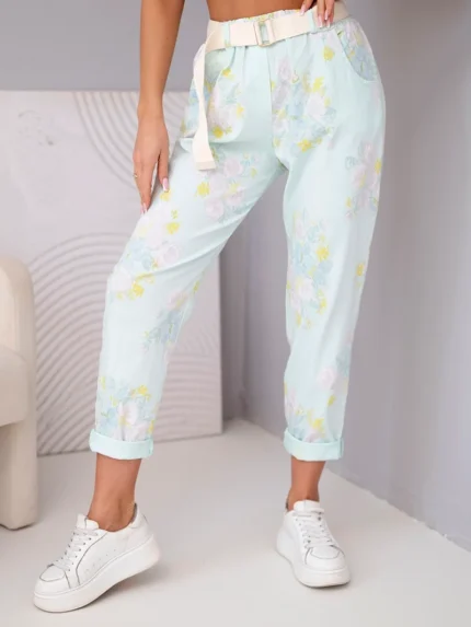 Spodnie damskie wiskozowe w kwiaty z paskiem miętowe