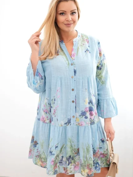 Sukienka damska bawełniana Plus Size z dekoltem V i guzikami kwiatowy wzór niebieska