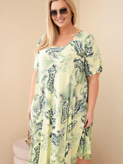 Sukienka damska wiskozowa Plus Size z krótkim rękawem i fasonem paisley jasno zielona