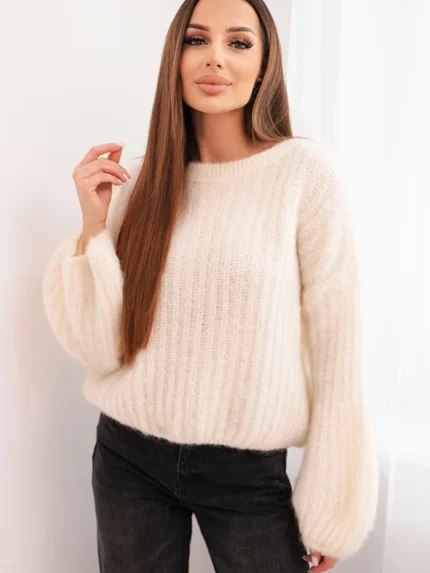 Sweter damski z moheru z bufiastymi rękawami ecru