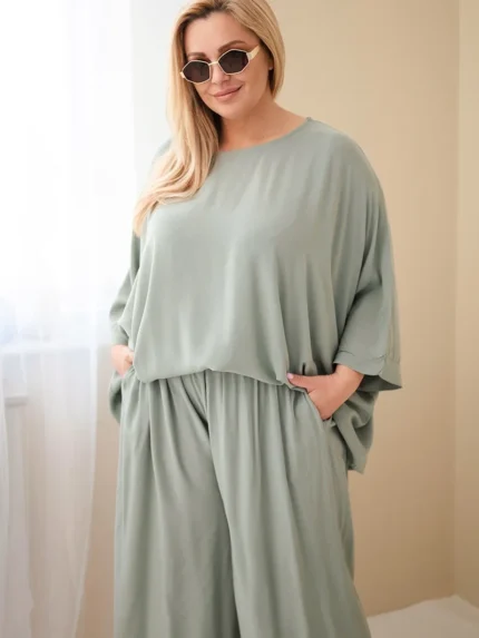 Komplet damski Plus Size wiskozowy z szerokimi spodniami i bluzką khaki