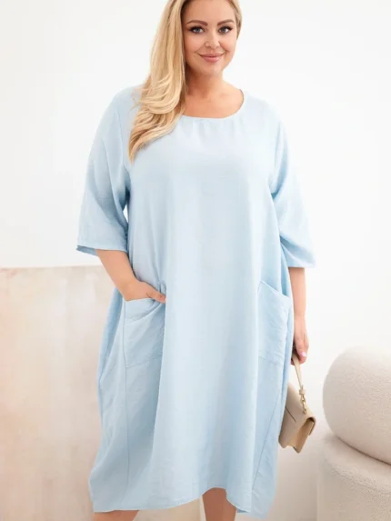 Sukienka damska Plus Size wiskozowa z kieszeniami krótki rękaw niebieska
