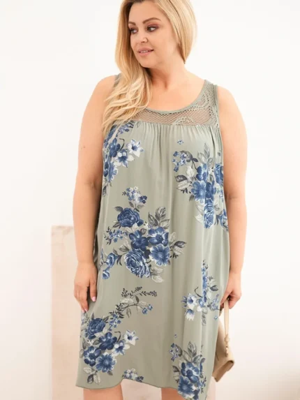 Sukienka damska Plus Size wiskozowa w kwiaty z koronkową górą khaki