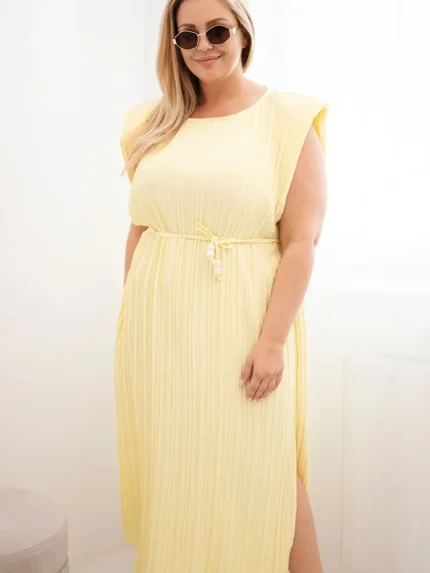 Sukienka damska Plus Size wiskozowa plisowana z wiązaniem żółta