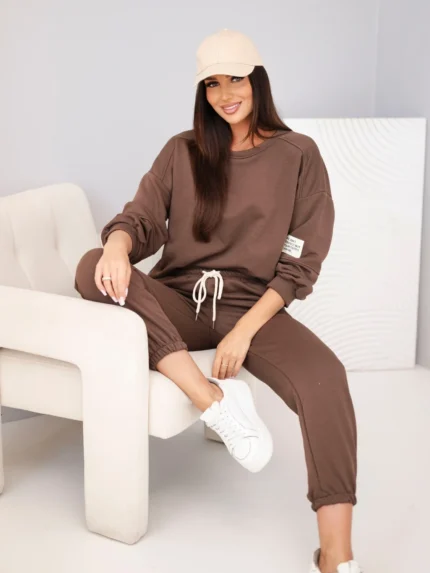 Komplet damski bawełniany z bluzą i spodniami jogger brązowy